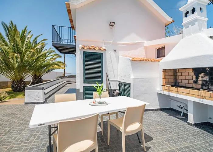 Calheta Bay View House - Family And Group بيت للعطل *