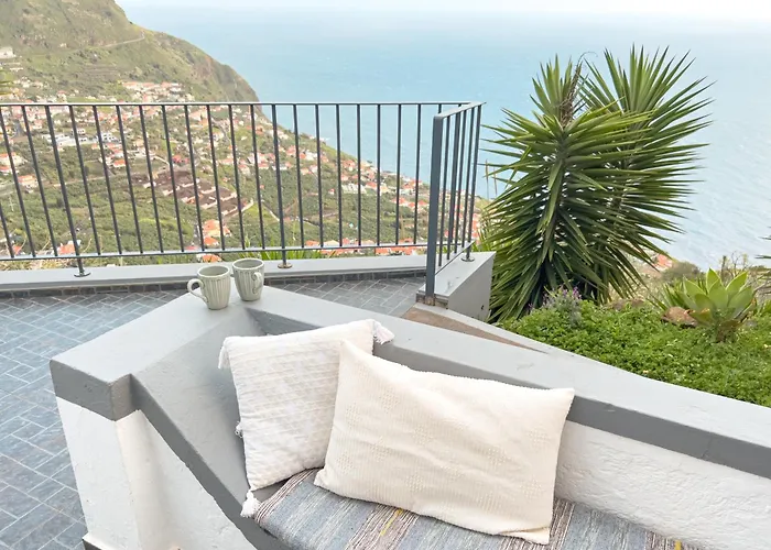 Calheta Bay View House - Family And Group