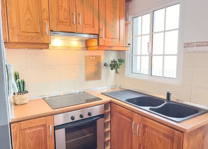 Calheta Bay View House - Family And Group بيت للعطل *