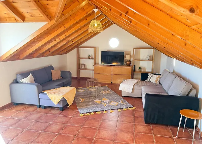 Calheta Bay View House - Family And Group بيت للعطل *