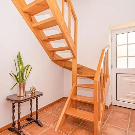 Дом отдыха Calheta Bay View House - Family And Group Арку-да-Кальета