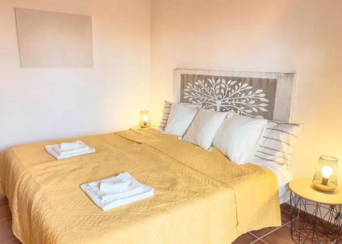 Calheta Bay View House - Family And Group Holiday home *