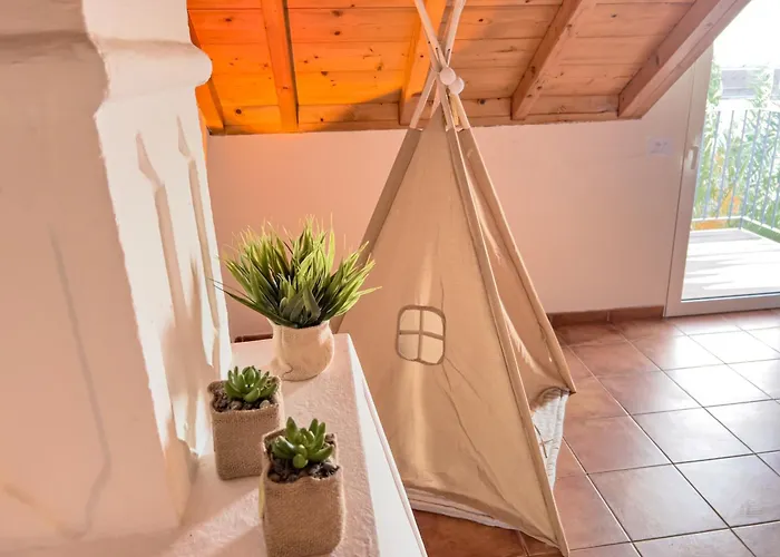 Calheta Bay View House - Family And Group Holiday home *