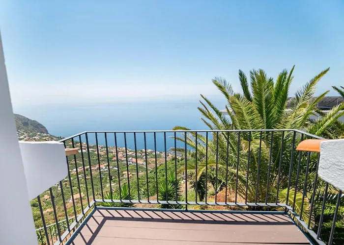 Calheta Bay View House - Family And Group Holiday home *